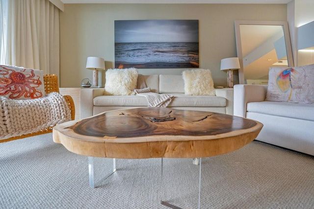 102 24th St 1204, Miami Beach, FL 33139