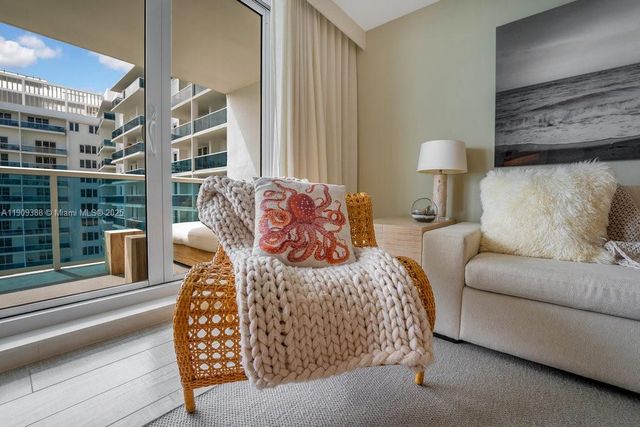 102 24th St 1204, Miami Beach, FL 33139