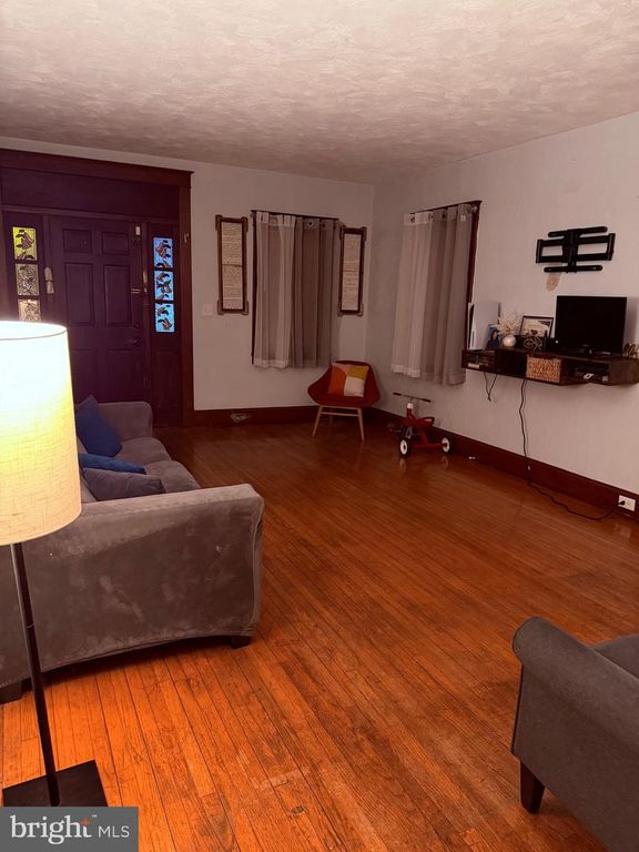 3713 MARY AVE, Baltimore, MD 21206