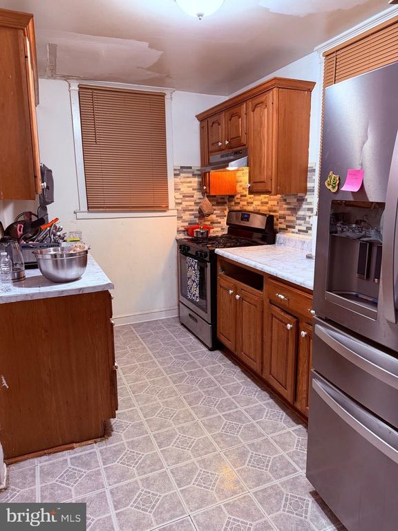 Image 2 of property listing at 3713 MARY AVE, Baltimore, MD 21206
