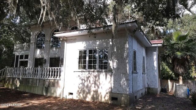 151 Tom And Mike Road, St. Helena Island, SC 29920
