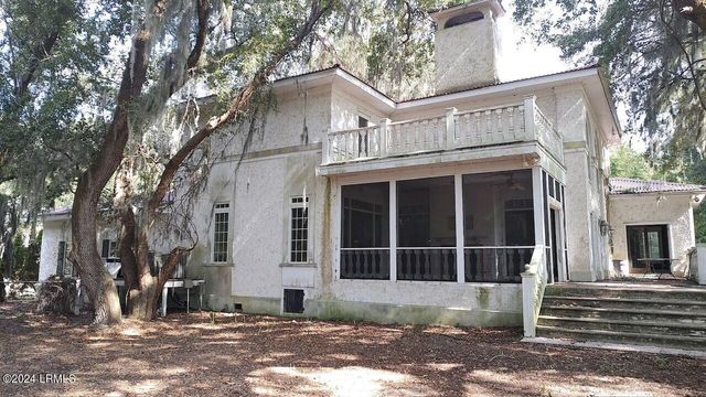 151 Tom And Mike Road, St. Helena Island, SC 29920