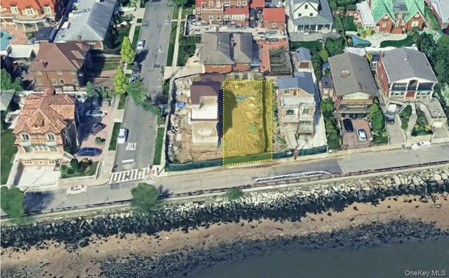 Utopia Parkway, Whitestone, NY 11357