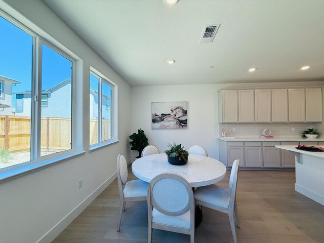 10116 Keynote St, Roseville, CA 95747