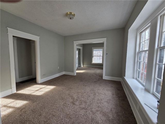 1908 Kensington Avenue, Kansas City, MO 64127