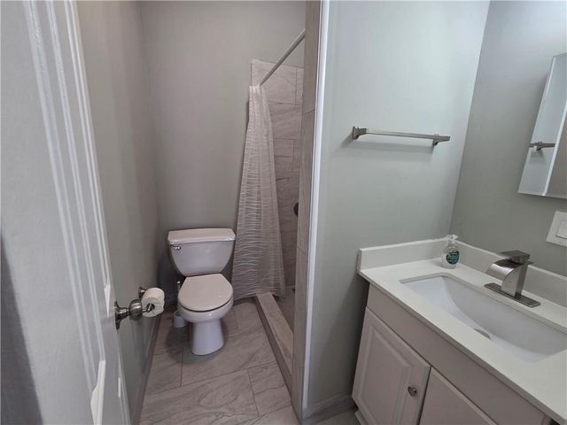 1908 Kensington Avenue, Kansas City, MO 64127