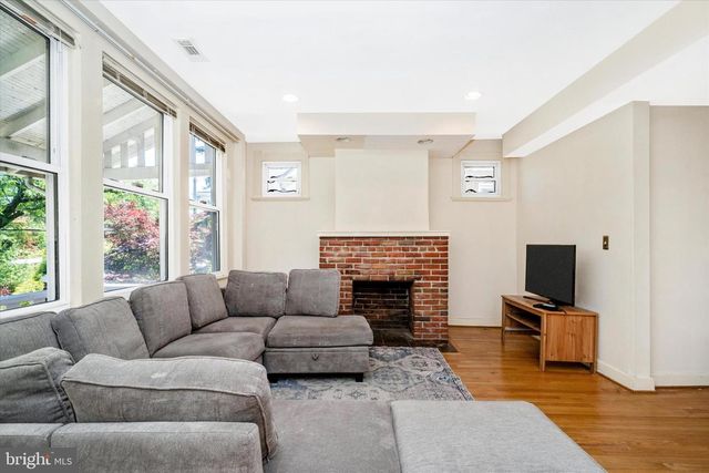 3034 SOUTH DAKOTA AVE NE, Washington, DC 20018