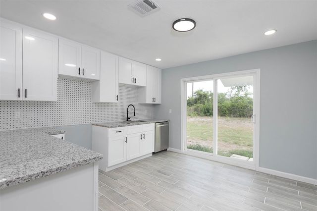 3205 Stallings Drive, Houston, TX 77088