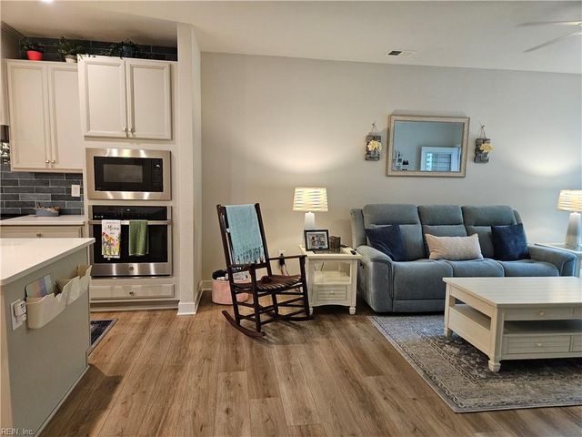 23082 Retreat LN, Carrollton, VA 23314