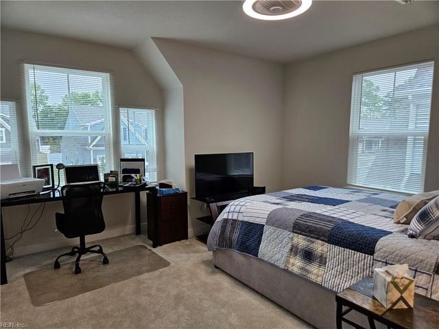 23082 Retreat LN, Carrollton, VA 23314