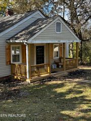 2438 Southside Rd, Knoxville, TN 37920