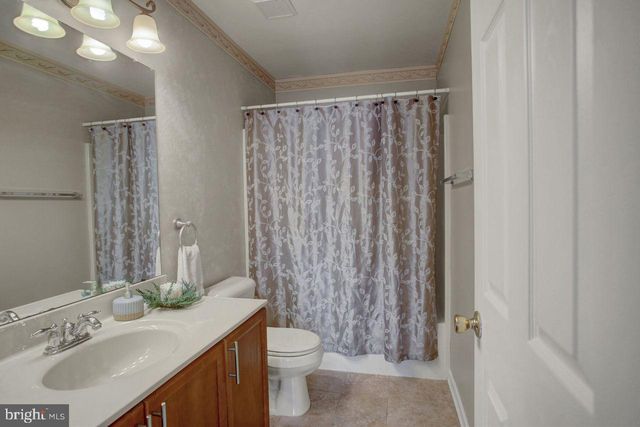 108 BRIDLE HILL CT, Chambersburg, PA 17202