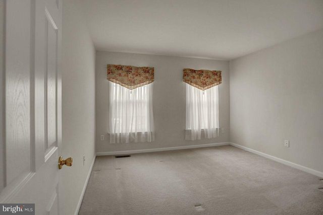 108 BRIDLE HILL CT, Chambersburg, PA 17202