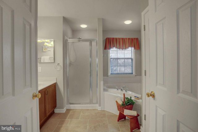 108 BRIDLE HILL CT, Chambersburg, PA 17202