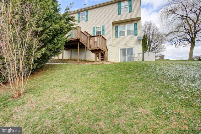 108 BRIDLE HILL CT, Chambersburg, PA 17202