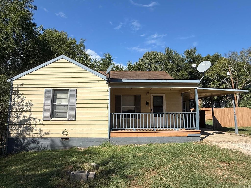 138 Highland Park Street, Hot Springs, AR 71913