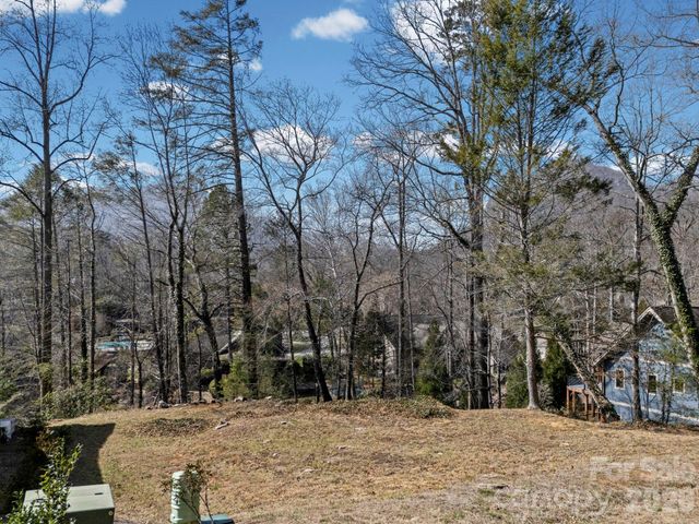 134 Chapel Point Road, Lake Lure, NC 28746