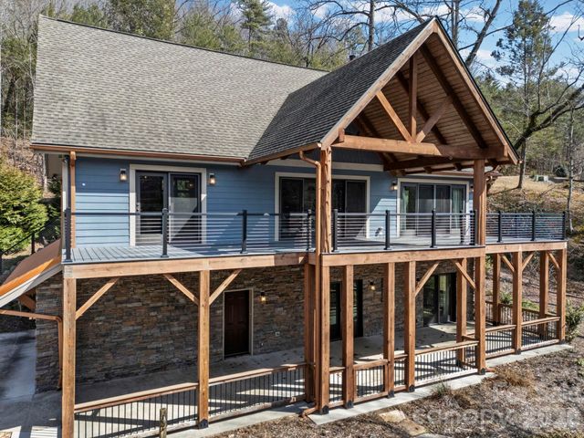 134 Chapel Point Road, Lake Lure, NC 28746