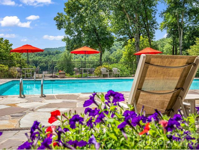 134 Chapel Point Road, Lake Lure, NC 28746