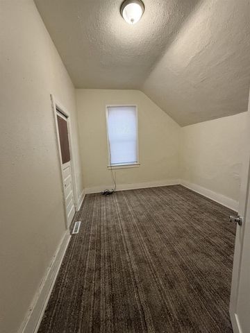 104 LAKE STREET, Marinette, WI 54143