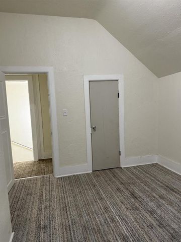 104 LAKE STREET, Marinette, WI 54143