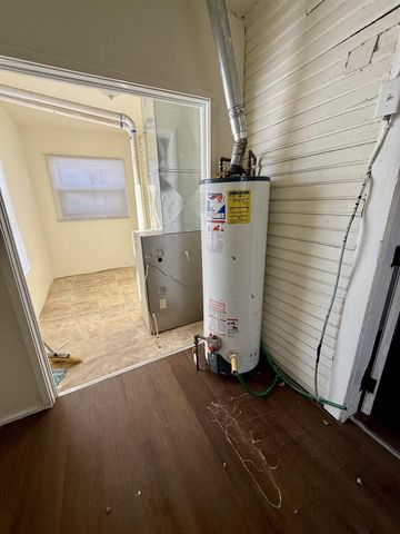 104 LAKE STREET, Marinette, WI 54143