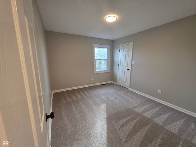 1035 Southpointe Drive, Franklin, IN 46131