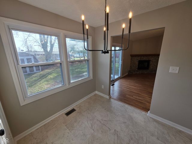 1035 Southpointe Drive, Franklin, IN 46131