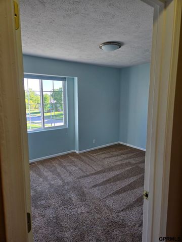14903 Wirt Street, Omaha, NE 68116