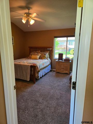 14903 Wirt Street, Omaha, NE 68116