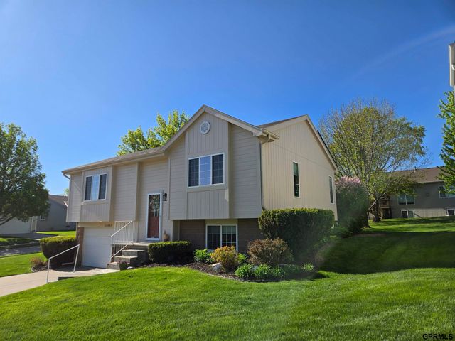 14903 Wirt Street, Omaha, NE 68116