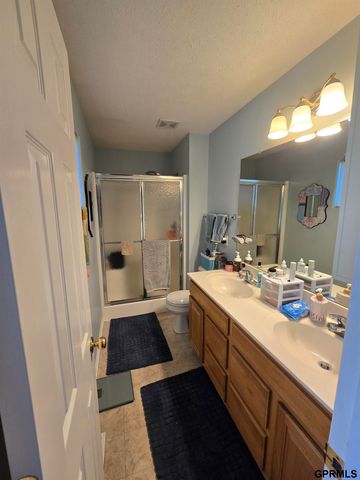 14903 Wirt Street, Omaha, NE 68116