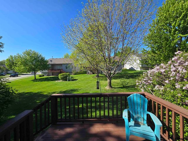 14903 Wirt Street, Omaha, NE 68116