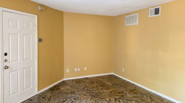 9829 Walnut Street O 207, Dallas, TX 75243