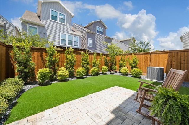 10960 Hewitt Cliff Lane, Houston, TX 77043