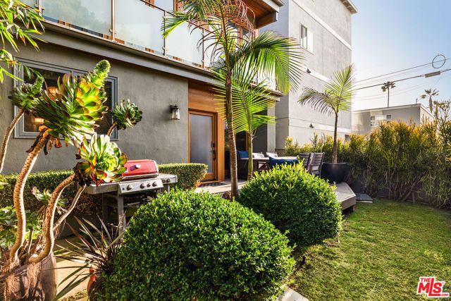 14 Anchorage Street, Marina Del Rey, CA 90292