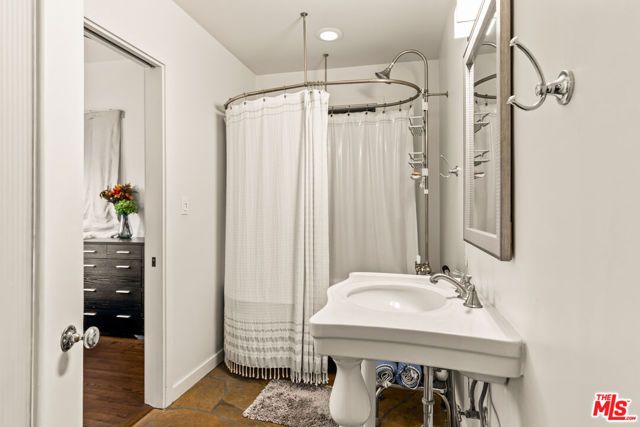 14 Anchorage Street, Marina Del Rey, CA 90292