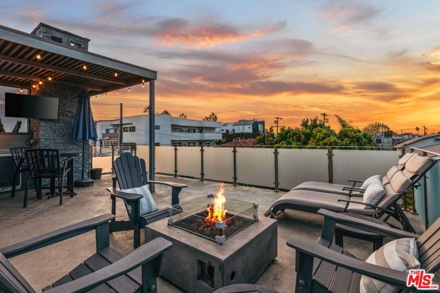 14 Anchorage Street, Marina Del Rey, CA 90292