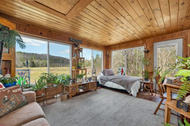 547 Texas Hill Road, Plymouth, NH 03264