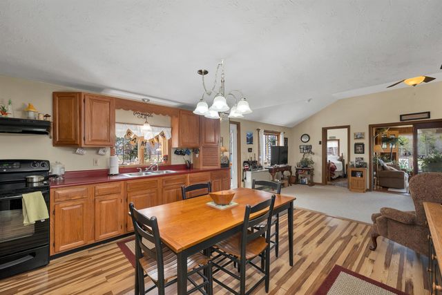 547 Texas Hill Road, Plymouth, NH 03264