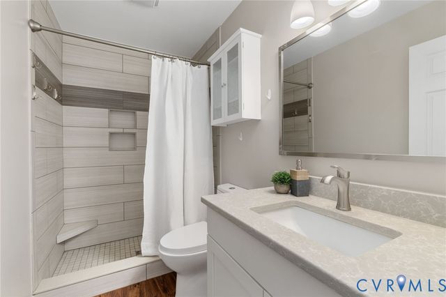 5606 Southern Pine Dr, Richmond, VA 23225