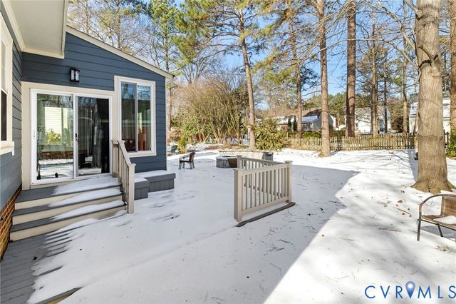 5606 Southern Pine Dr, Richmond, VA 23225