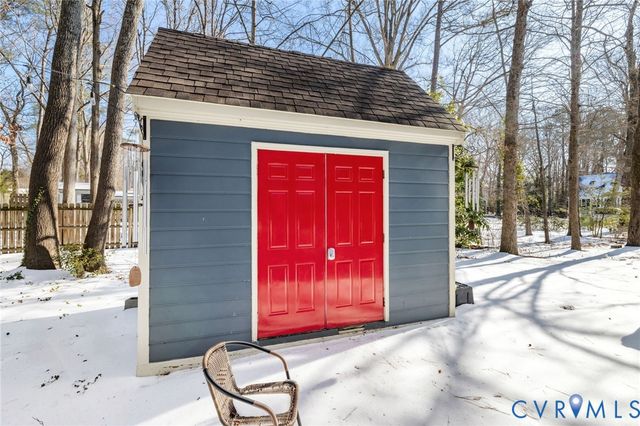 5606 Southern Pine Dr, Richmond, VA 23225