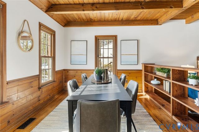 5606 Southern Pine Dr, Richmond, VA 23225