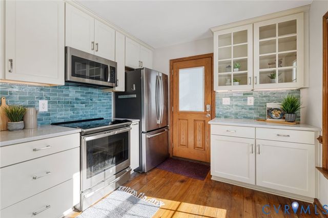 5606 Southern Pine Dr, Richmond, VA 23225