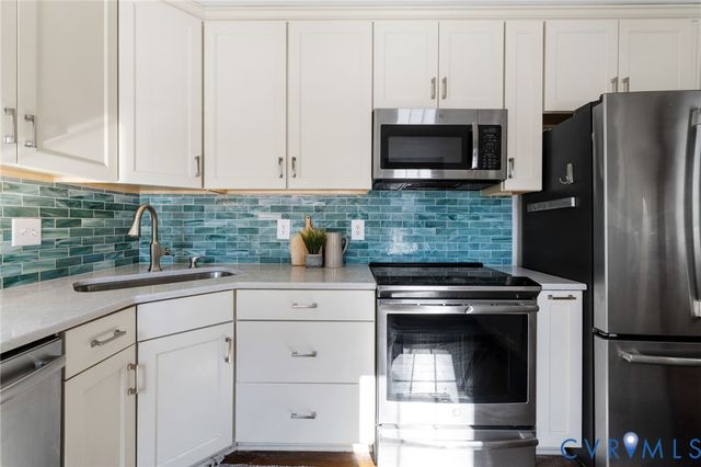 5606 Southern Pine Dr, Richmond, VA 23225