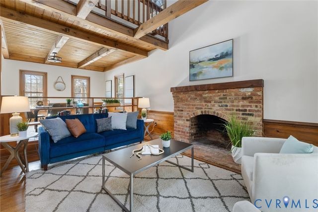 5606 Southern Pine Dr, Richmond, VA 23225