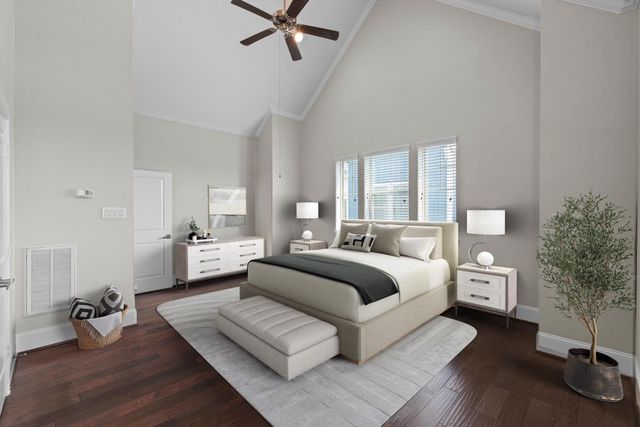 702 N Shepherd Drive, Houston, TX 77007