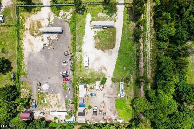 7905 Bogart DR, North Fort Myers, FL 33917