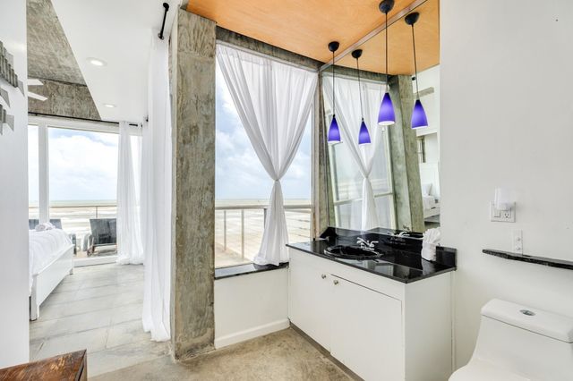 13210 Bermuda Beach Drive, Galveston, TX 77554